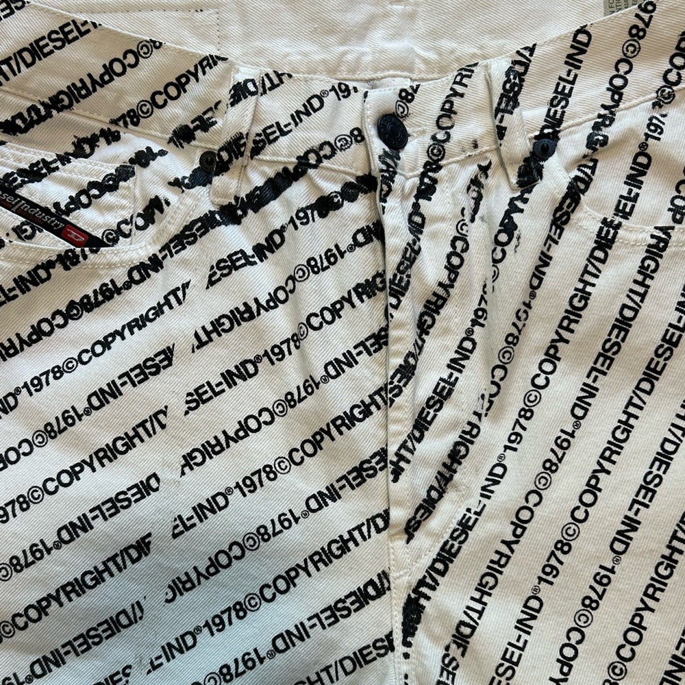 Diesel D-Macs Copyright Print Jeans White/Black W32 L32– Worn Once - Picture 14 of 16